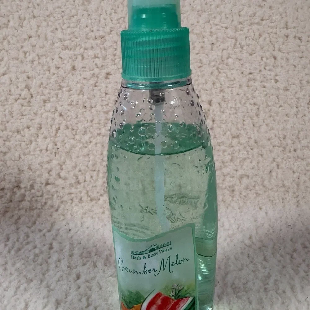 BATH & BODY WORKS Cucumber Melon Body Splash Moisturizing Aloe Vera  8 fl oz